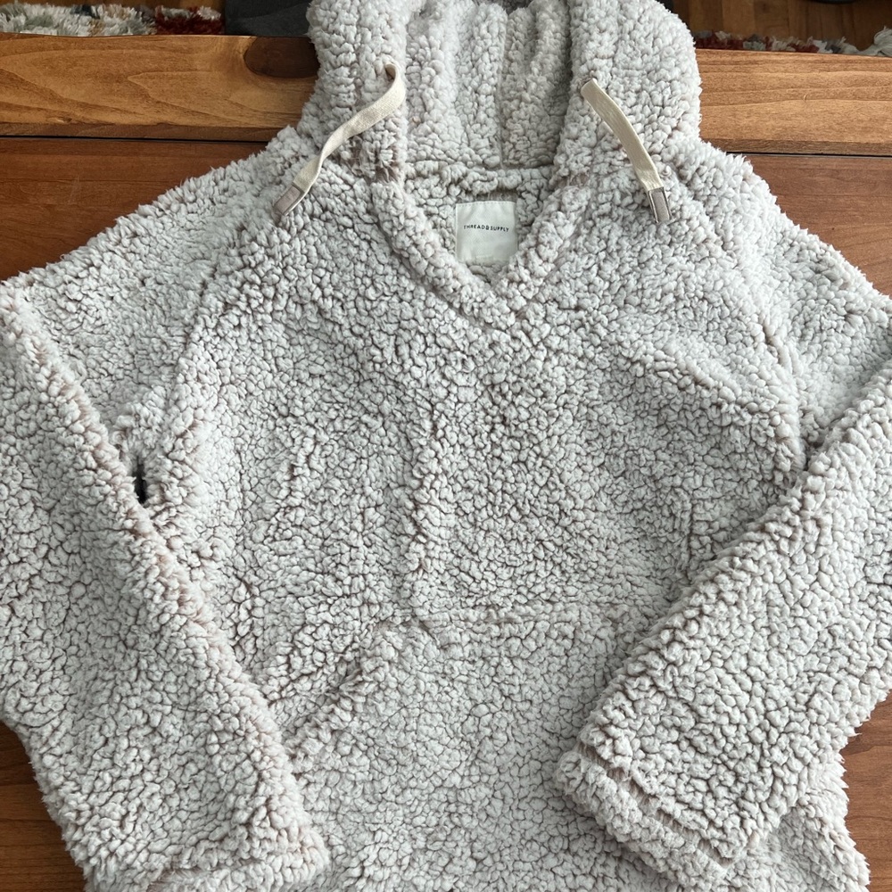 Puffy sweatshirt